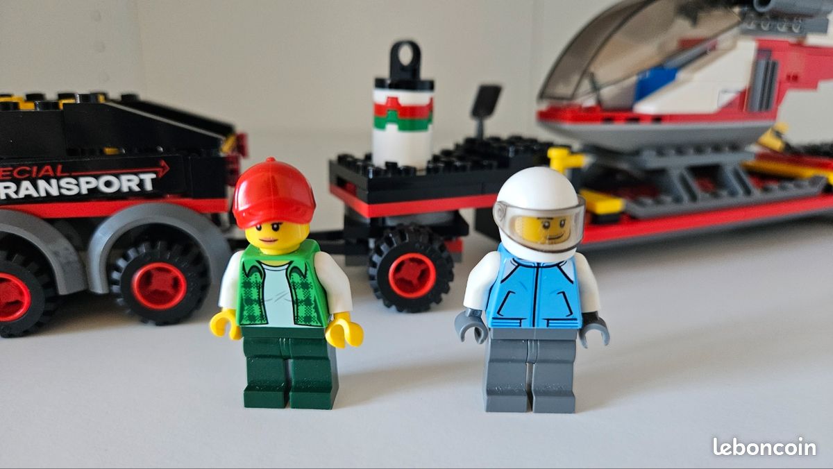 Lego City 60183 Le transporteur d'hélicoptère (incomplet) (image 2)