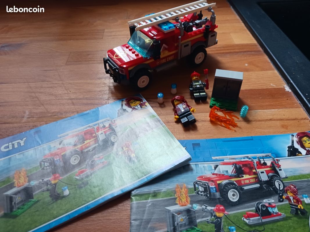 Lego 60231 pompier (image 2)