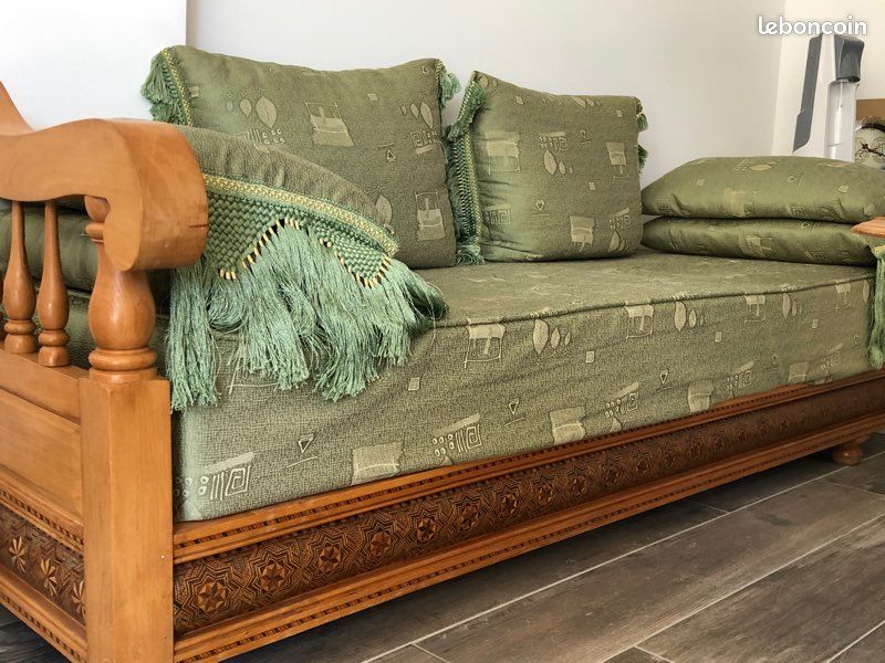 Vente de banquette marocaine avec table (image 1)