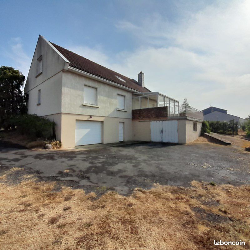 Maison 8 pièces 145 m² · à Montrevault-sur-Èvre · 145 m² · 185 000 €