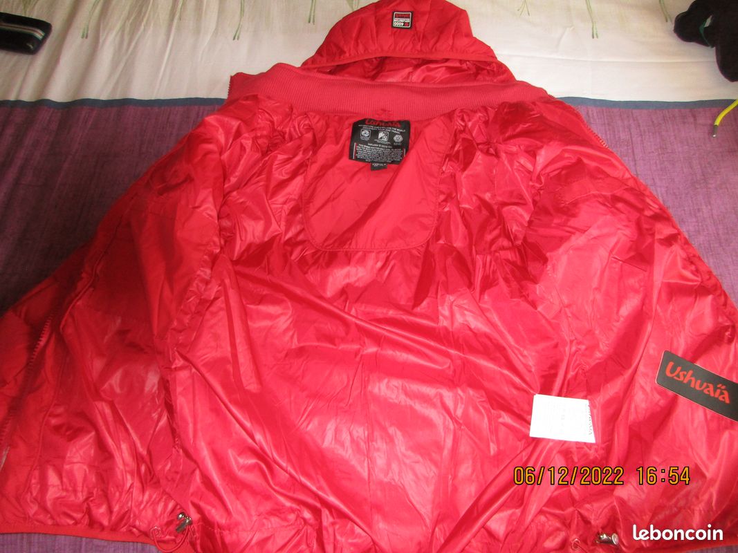 Doudoune Ushuaia rouge taille S neuve (image 3)