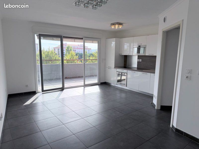 Appartement 2 pièces 48 m² · à Fréjus · 48 m² · 335 000 €