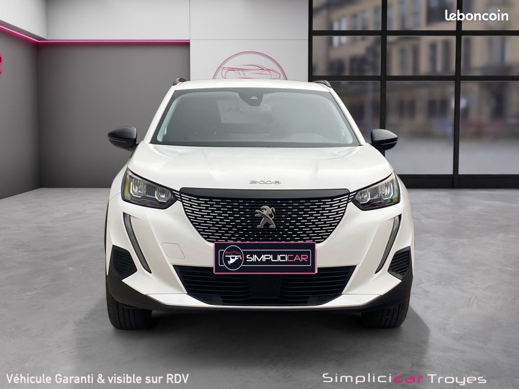 PEUGEOT 2008 1.5 BLUE HDI 130 ALLURE PACK EAT8 Radar Arrière Régulateur de vitesse Navigation Garantie 12 mois (image 8)