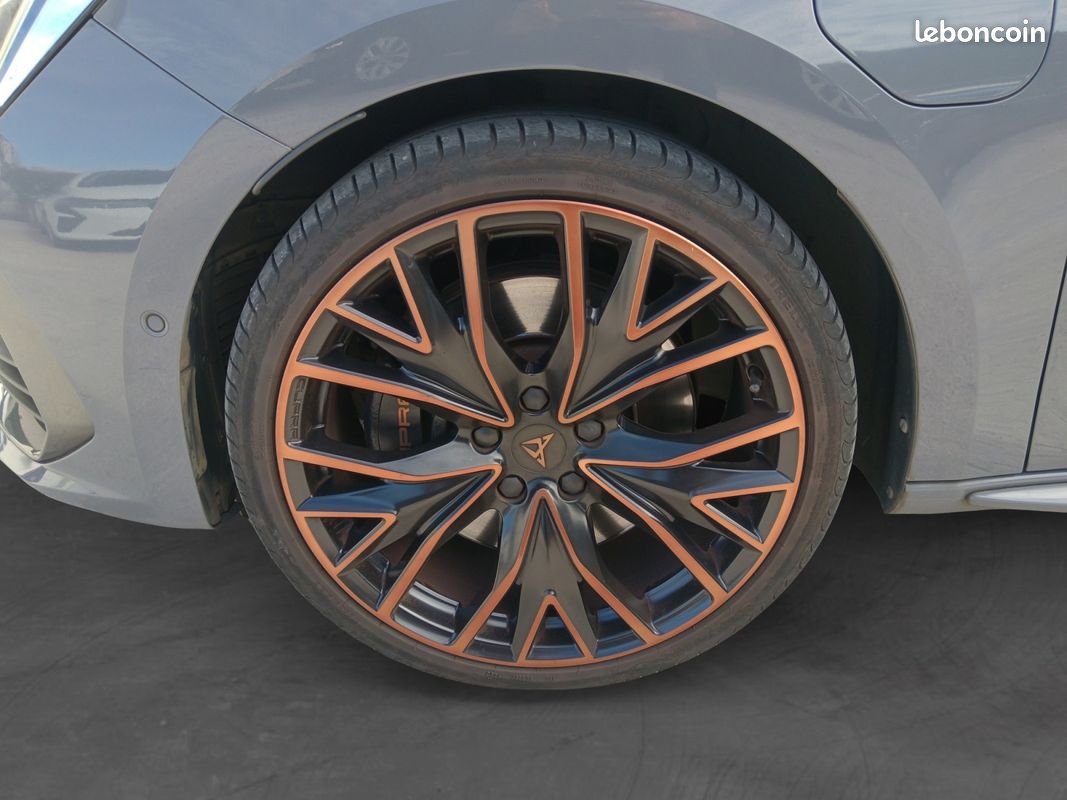 CUPRA LEON SPORTSTOURER 1.4 tsi 245 ch DSG6 VZ toit ouvrant pano (image 14)