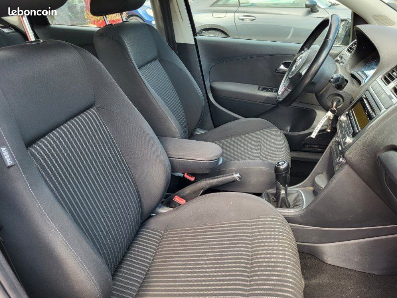 Volkswagen polo 1.6 tdi "sportline" (image 4)