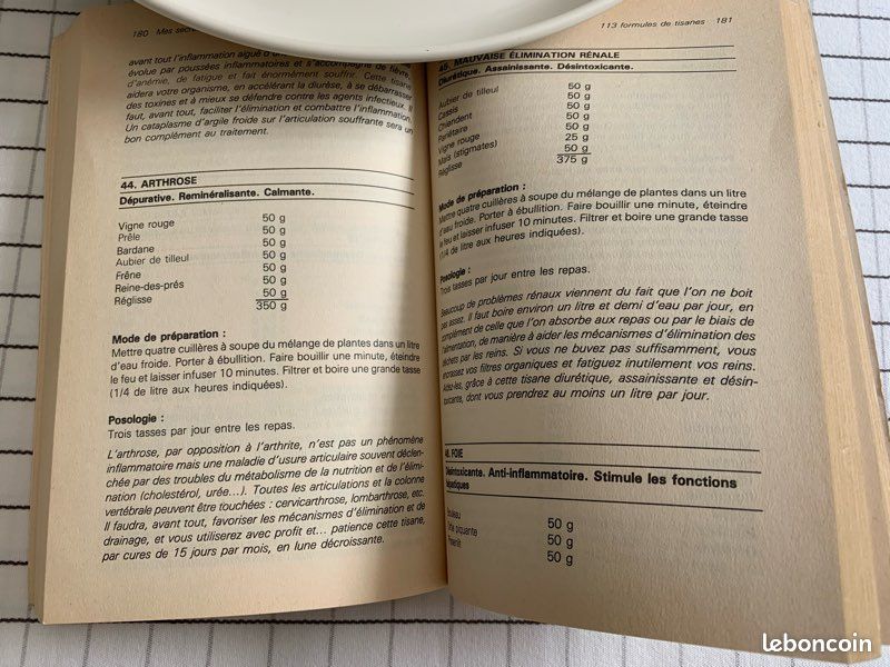 Livre : Tous mes secrets de santé par les plantes, tisanes & médecines naturelles. M. Et R. BONTEMPS (image 12)