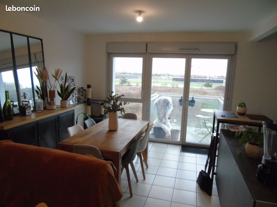 Appartement 3 pièces 63 m² · à Pont-de-Metz · 63 m² · 838 €/mois