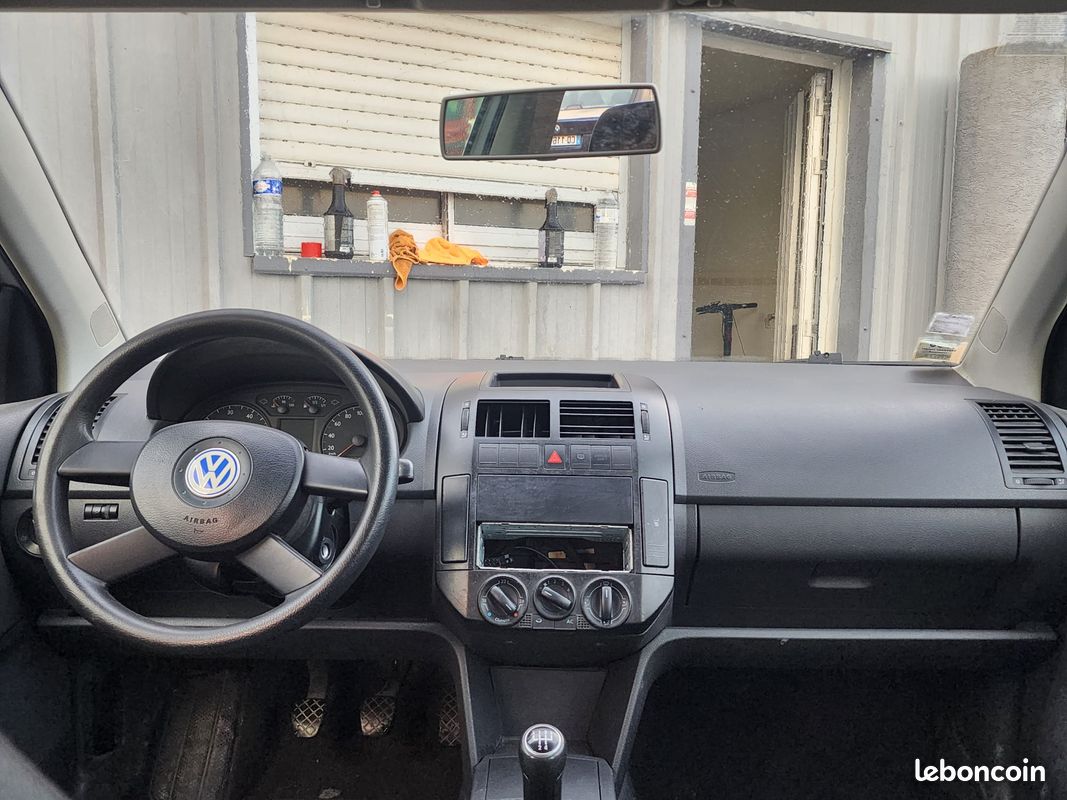 VW POLO 1.2 70 CH Confort (image 3)