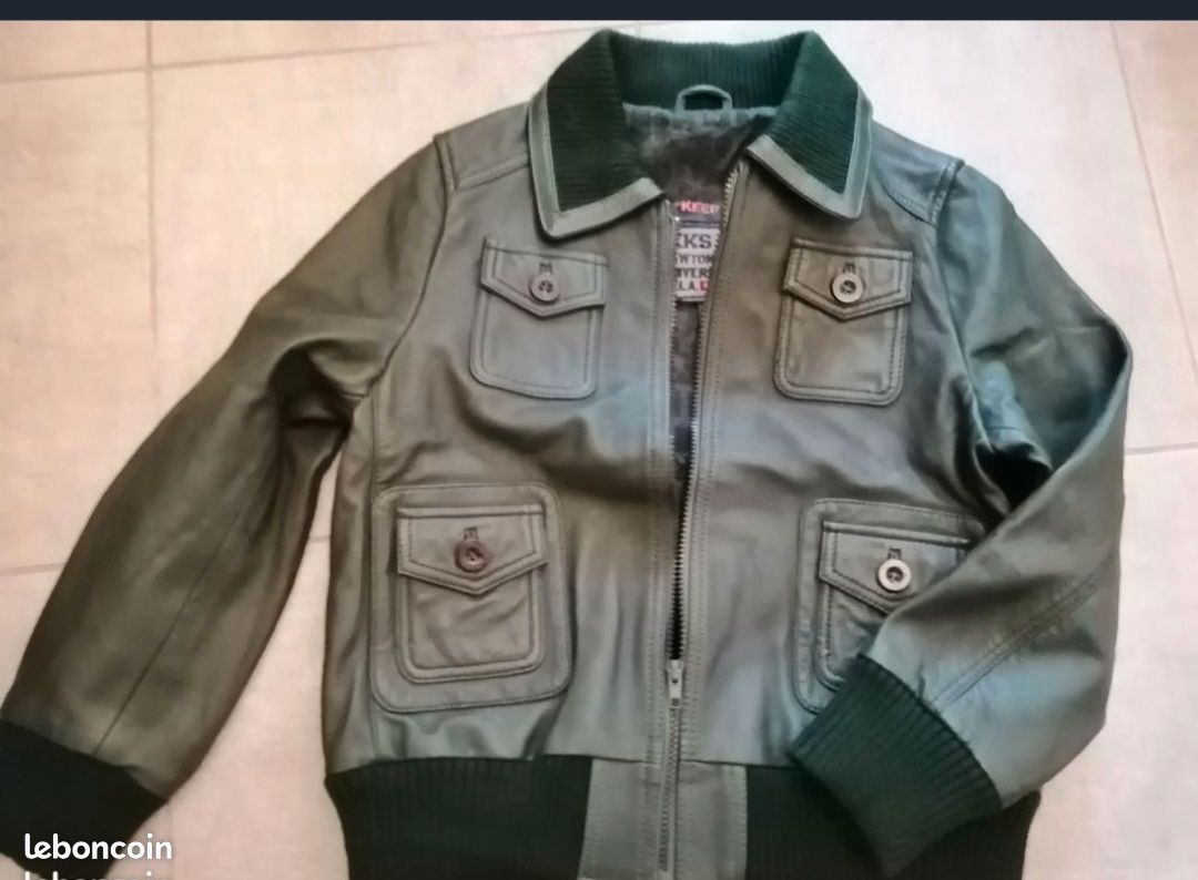 Blouson en cuir aviateur vert sapin enfant taille 8/10 IKKS