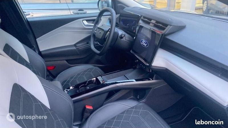 Ford Puma Gen-E 168ch Standard Range 43 kWh Premium (image 15)