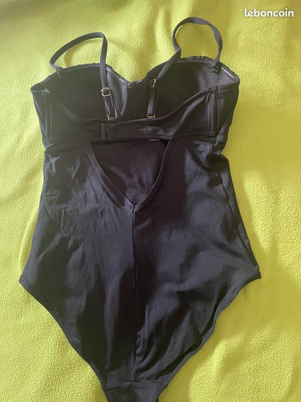 Maillot de bain une pièce femme (image 2)