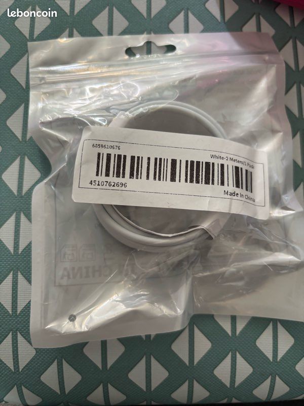 Câble USB-C neuf (image 1)