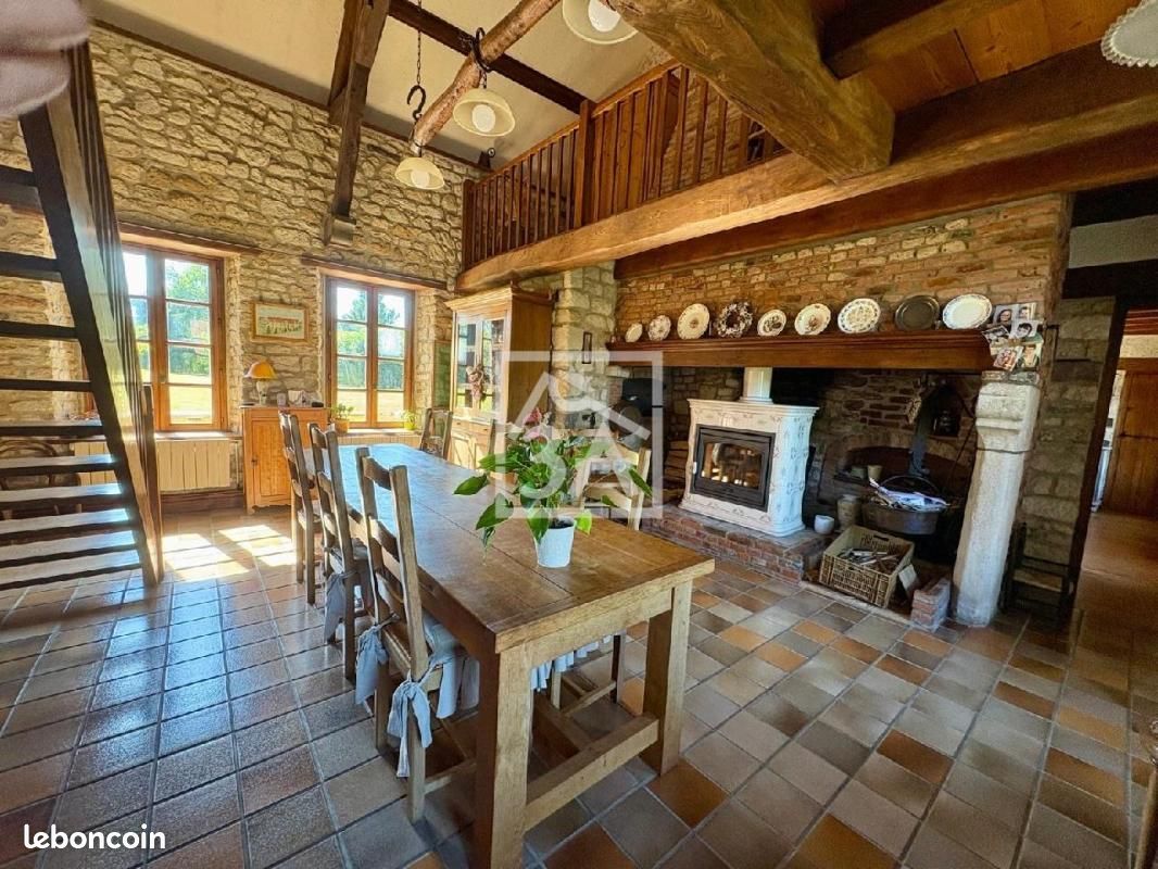 Maison 10 pièces 301 m² · à Rety · 301 m² · 785 000 €