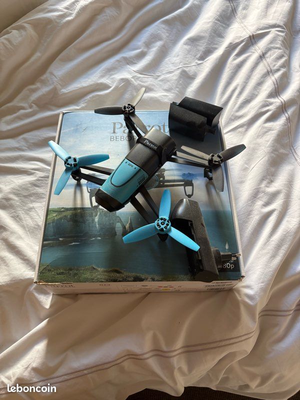 Drone Parrot Bebop – Excellent état – 3 batteries + boîte (image 3)