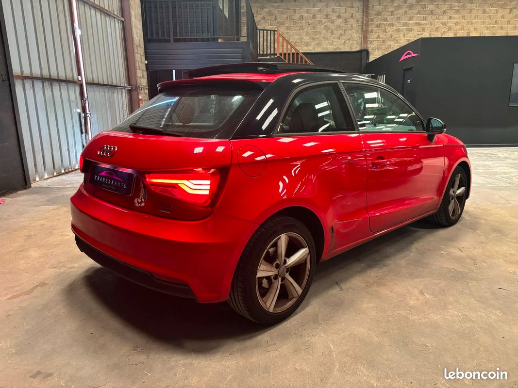 AUDI A1 A1 1.0 TFSI ultra 95 Ambiente * TOIT OUVRANT (image 5)