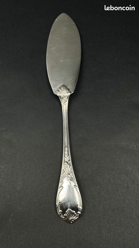 FOURCHETTE A POISSON EN METAL ARGENTE CHRISTOFLE MARLY