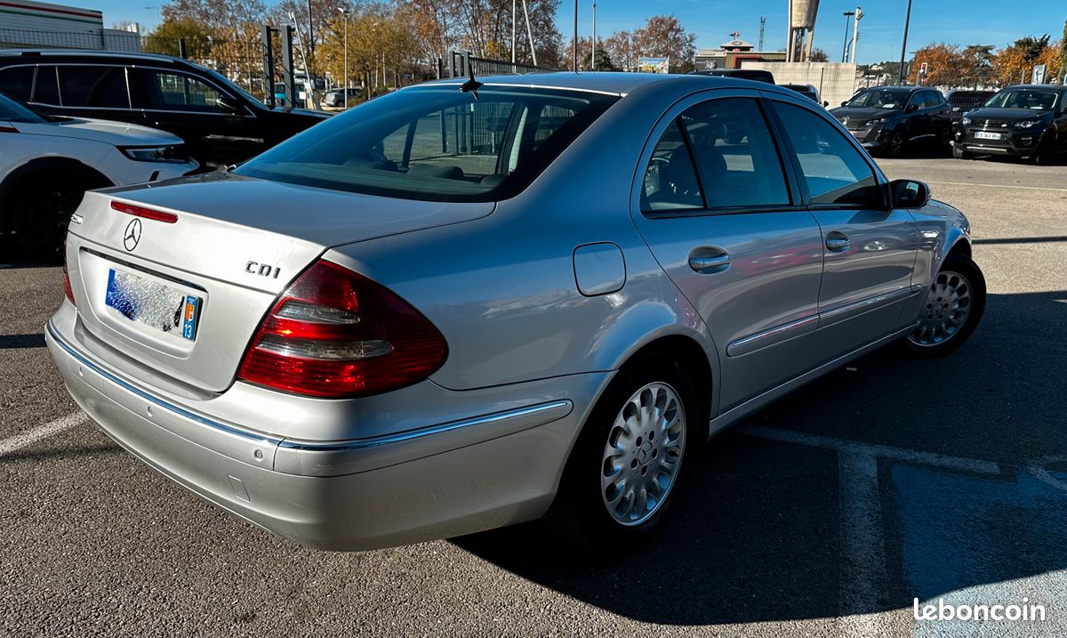 Mercedes Classe E 220 CDI 150Ch - Avantgarde - Boite Automatique (image 2)