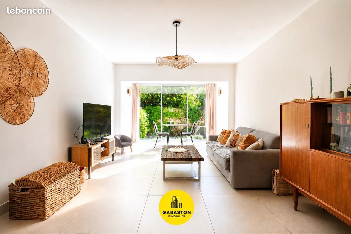 Appartement 3 pièces 146 m² · à Marseille · 146 m² · 355 000 €