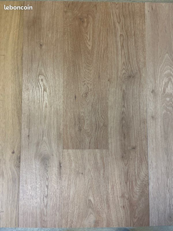 Parquet PVC flottant (image 3)