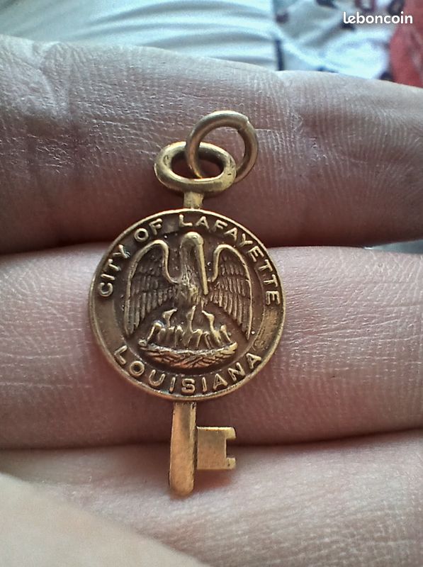 Pendentif ancien - City of Lafayette Louisiana (image 3)