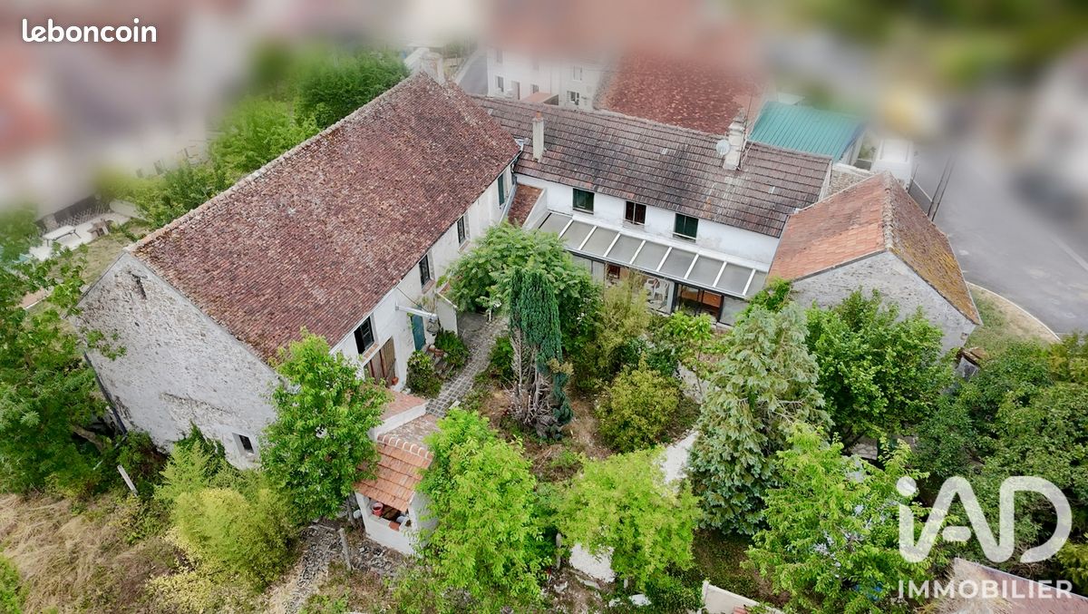 Maison 5 pièces 200 m² · à Sablonnières · 200 m² · 235 000 €