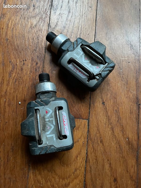 3 Pédales Time ATAC XS VTT - Double Face, Sans Clip - Grises - Occasion