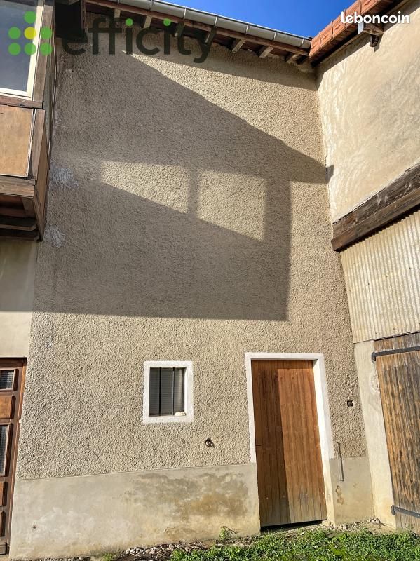Appartement 2 pièces 70 m² · à Communay · 70 m² · 99 000 €