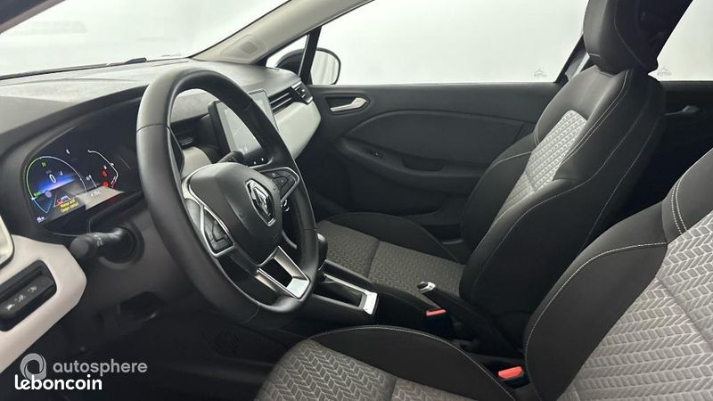 Renault Clio 1.6 E-Tech hybride 145ch Evolution (image 12)