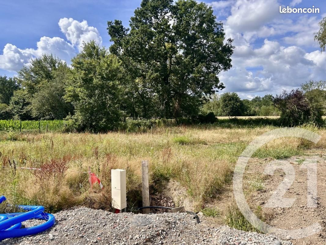 Terrain 698 m² Idron · 135 000 €