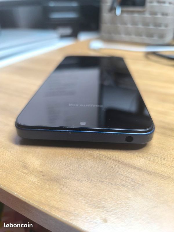XIAOMI Redmi 14C NFC 4GB RAM 128GB - Bleu - Quasi neuf (image 2)