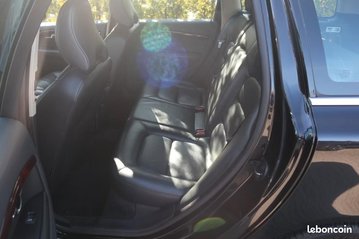 Volvo V70 3.2 SUMMUM 238 CH BVA - RADAR DE RECUL ISOFIX SYSTEME NAVIGATION (image 14)