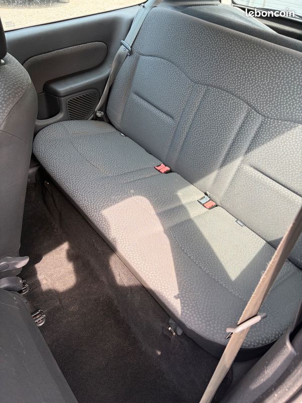 Renault Clio II GPL Campus 1.2i 60 (image 5)