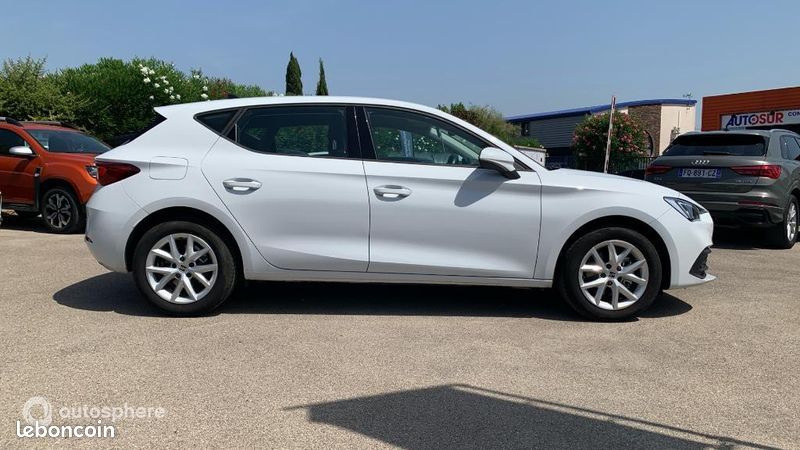 Seat Leon 1.5 eHybrid 204ch Style DSG6 (image 4)
