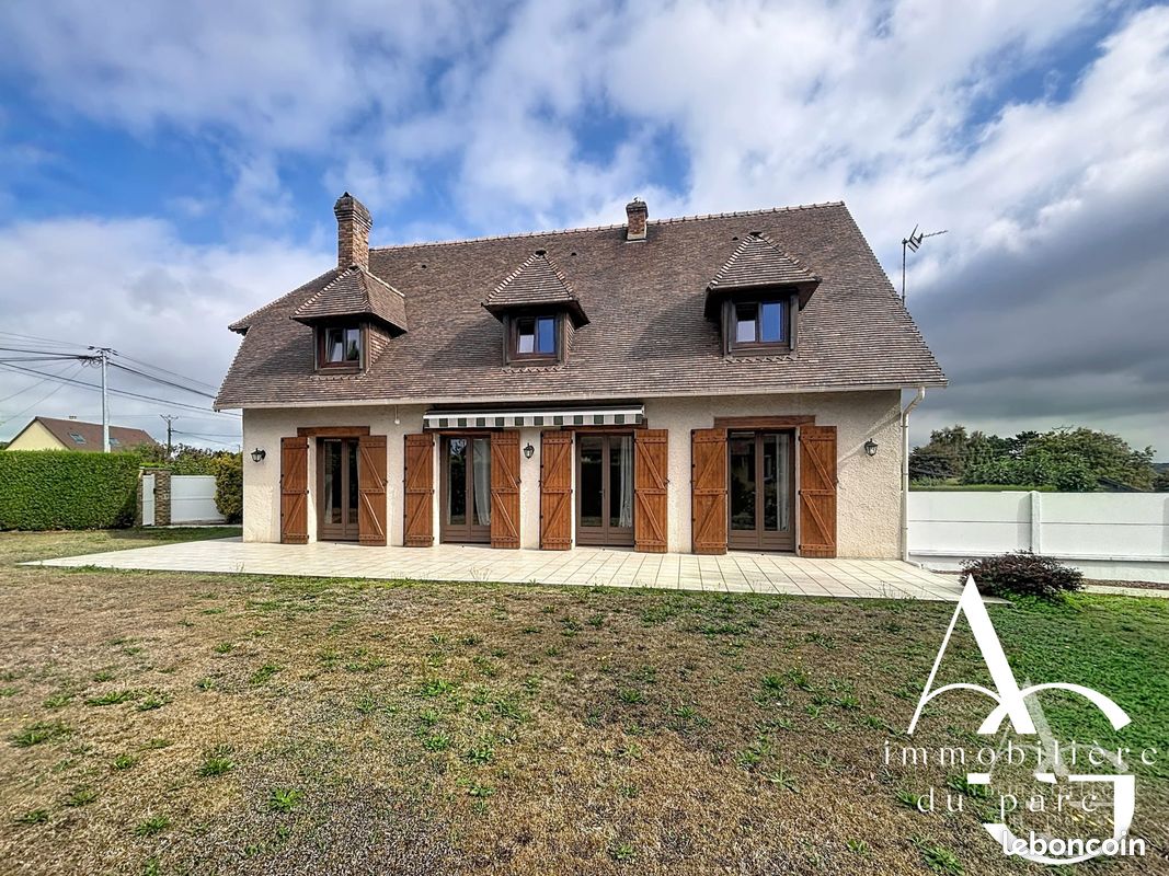 Maison 7 pièces 163 m² · à Notre-Dame-de-Bliquetuit · 163 m² · 290 000 €