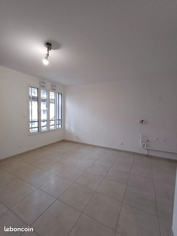 Appartement 3 pièces 53 m² · à Saint-Denis · 53 m² · 850 €/mois
