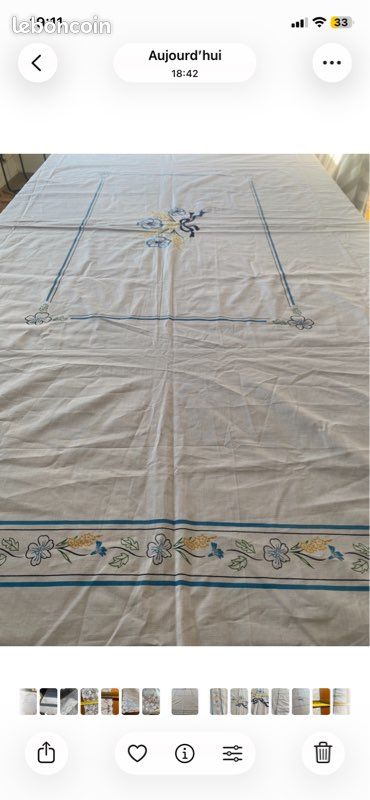 Nappe vintage avec broderie 100% coton blanche et bleue (image 12)