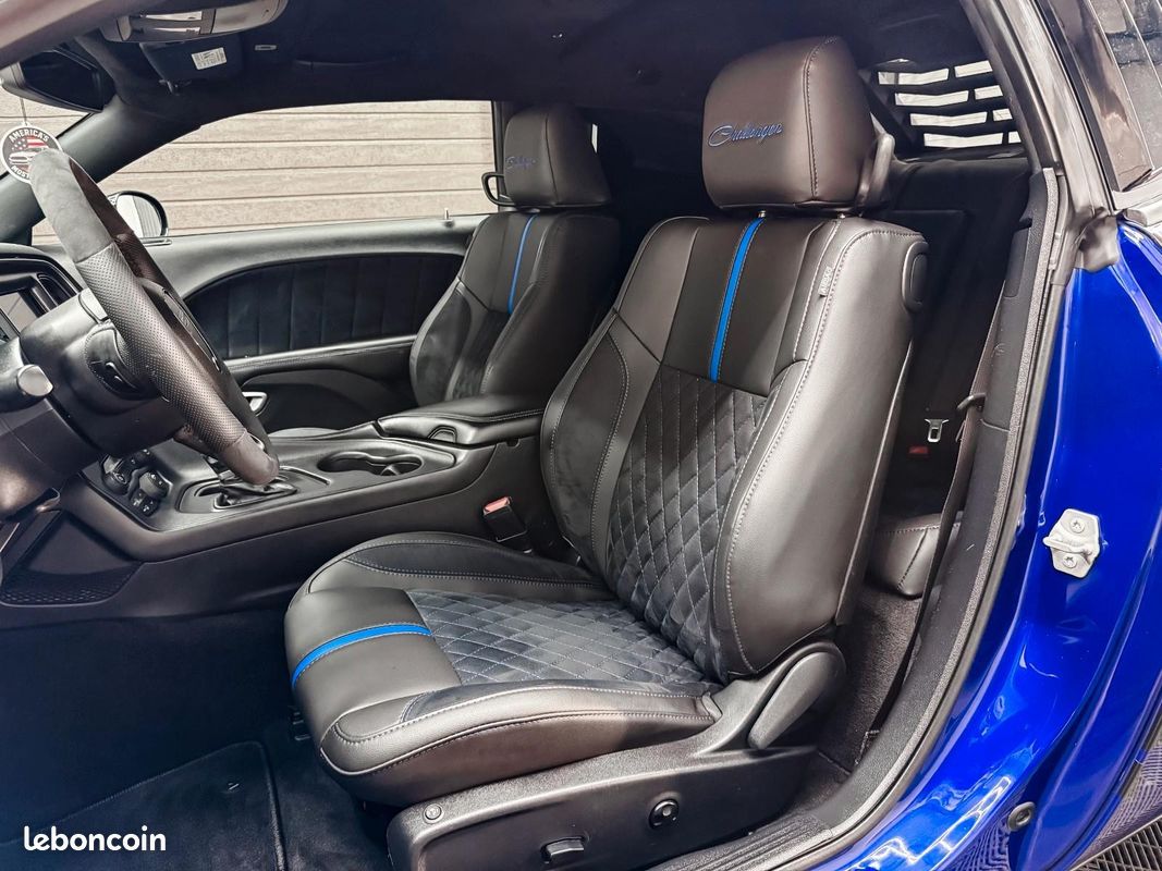 Dodge CHALLENGER Widebody Look V6 3.6 306 ch – CarPlay – Caméra – Cuir (image 14)