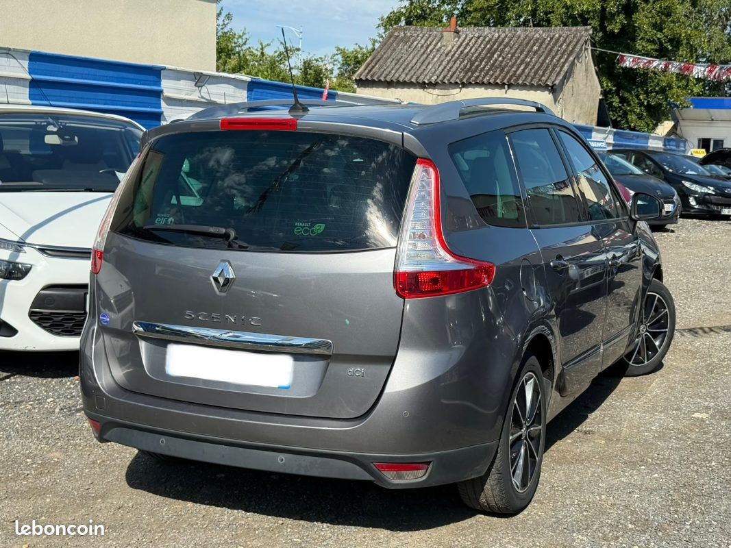 Renault sceniciii grand bose 1.5 dci 110 authentique 5p 2013 7 plcs (image 2)
