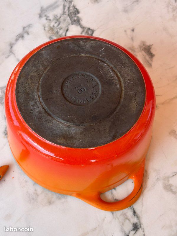 Cocotte fonte émaillée Cousances 32 cm - Arts de la table