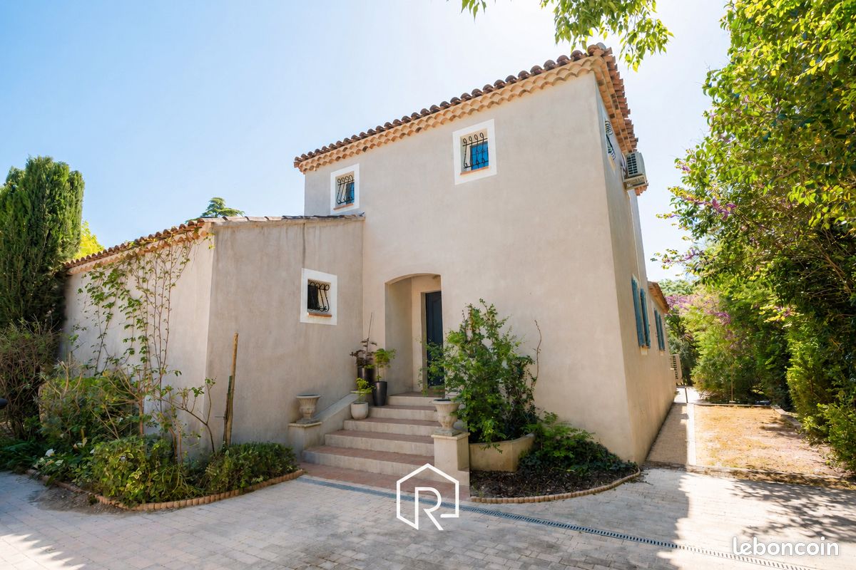Maison 5 pièces 146 m² · à Marseille · 146 m² · 785 000 €