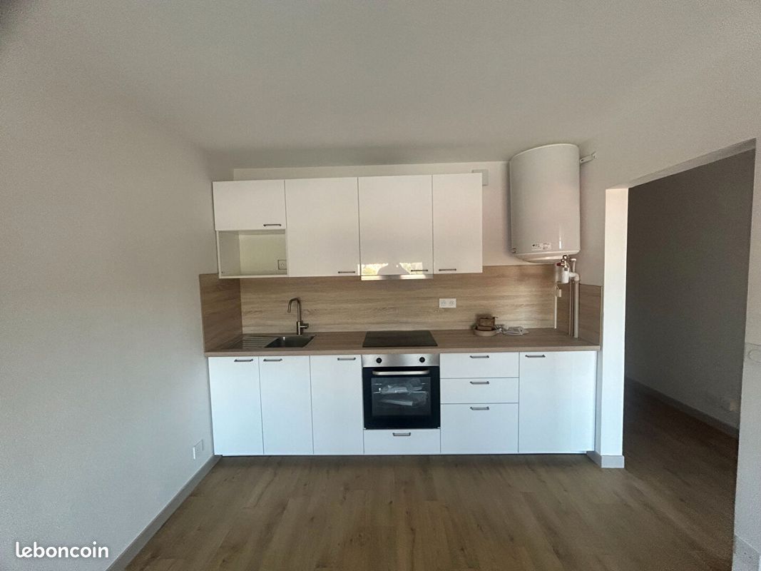 Appartement 2 pièces 37 m² · à Ambérieu-en-Bugey · 37 m² · 650 €