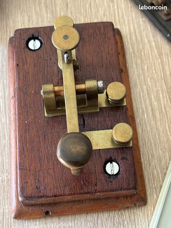 Manipulateur Commande Radio Morse Key Telegraph ( ARMY