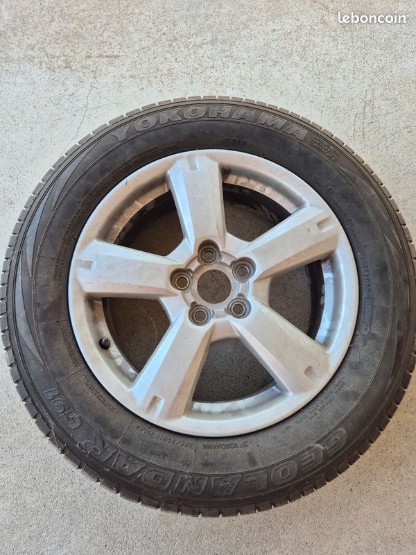 Vends jante + pneus rav 4 (image 1)