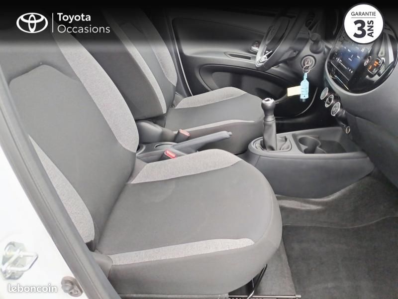 Toyota Aygo X 1.0 VVT-i 72ch Dynamic MY23 (image 6)