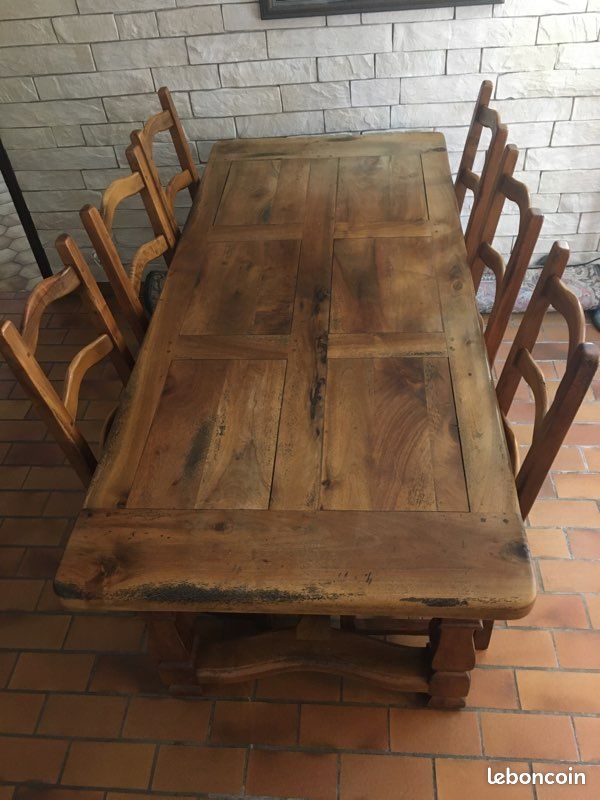 Table chaises noyer ( valeur 3200 euros ) (image 1)