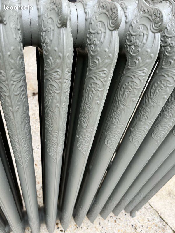 Radiateur en fonte rococo à oreilles (image 3)
