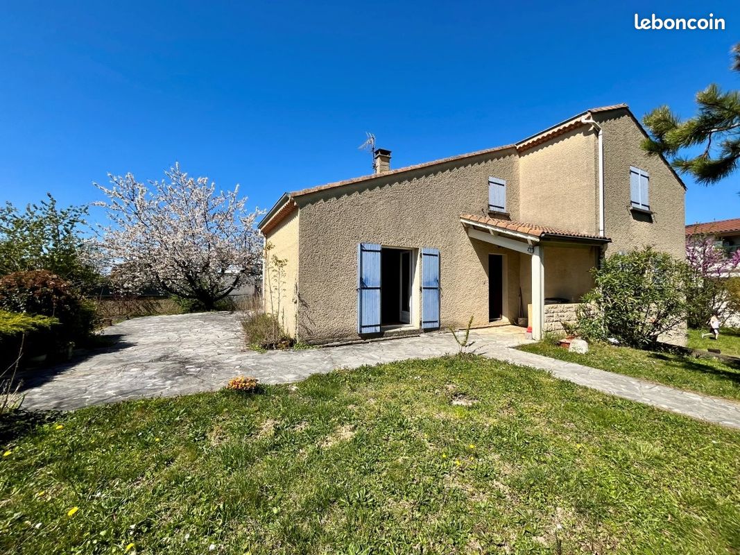 Maison 5 pièces 140 m² · à Chabeuil · 140 m² · 450 000 €