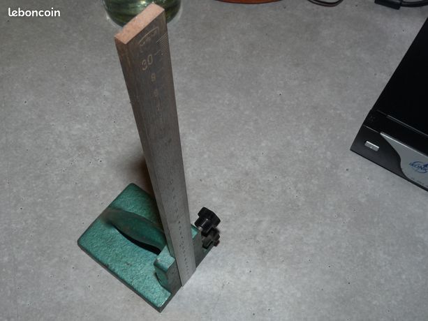 Lot De 2 Anciens Trusquins - Outillage Pour Modeleurs Et Mécaniciens - Occasion