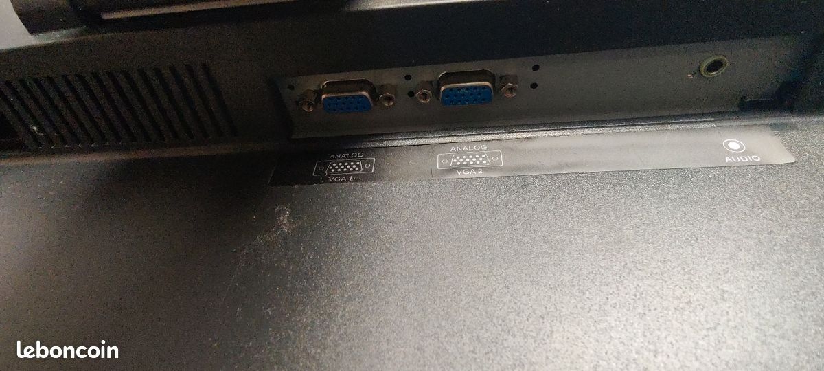 Ecran VGA 22 pouces (image 3)