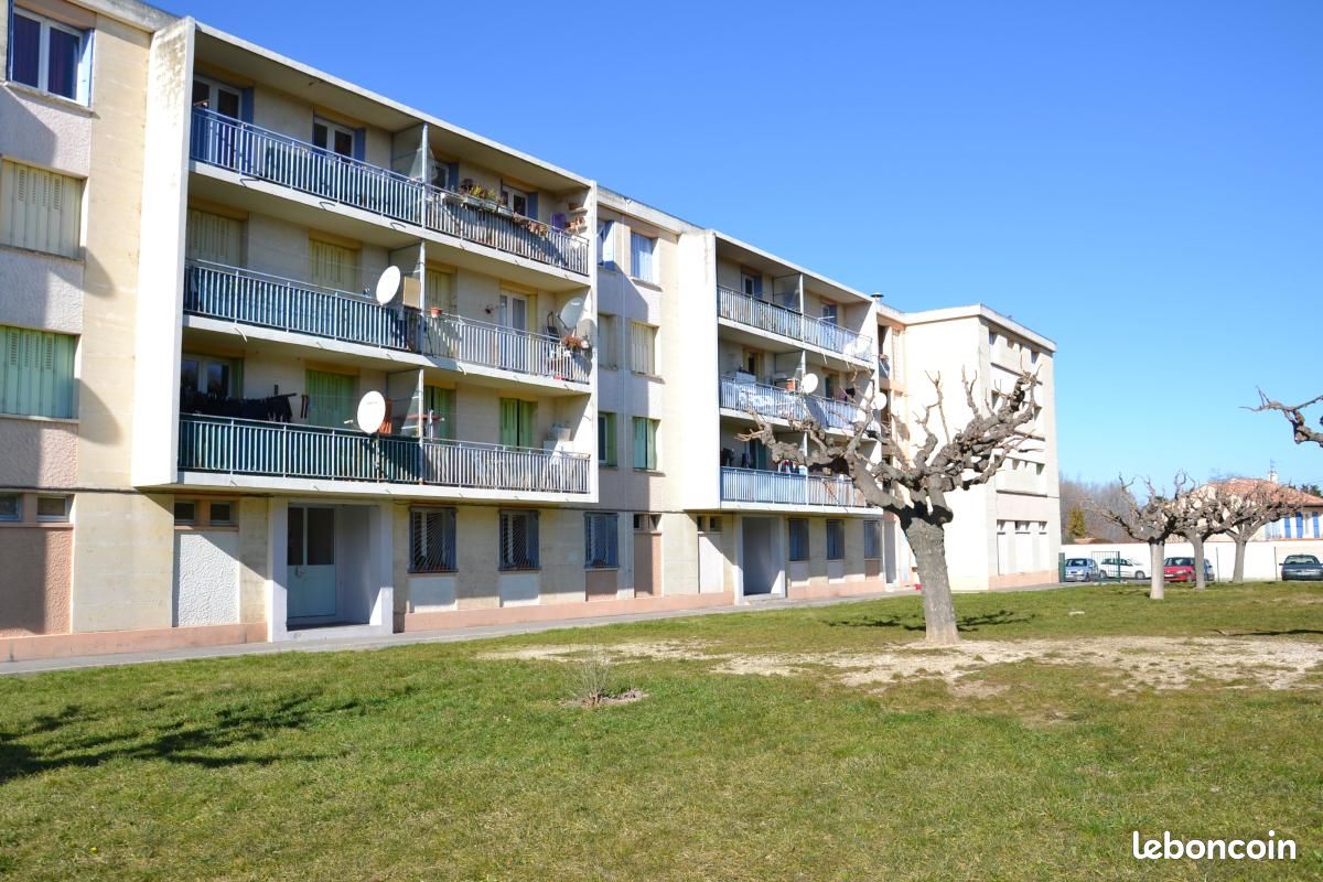 Appartement 3 pièces 77 m² · à Monteux · 77 m² · 593 €/mois